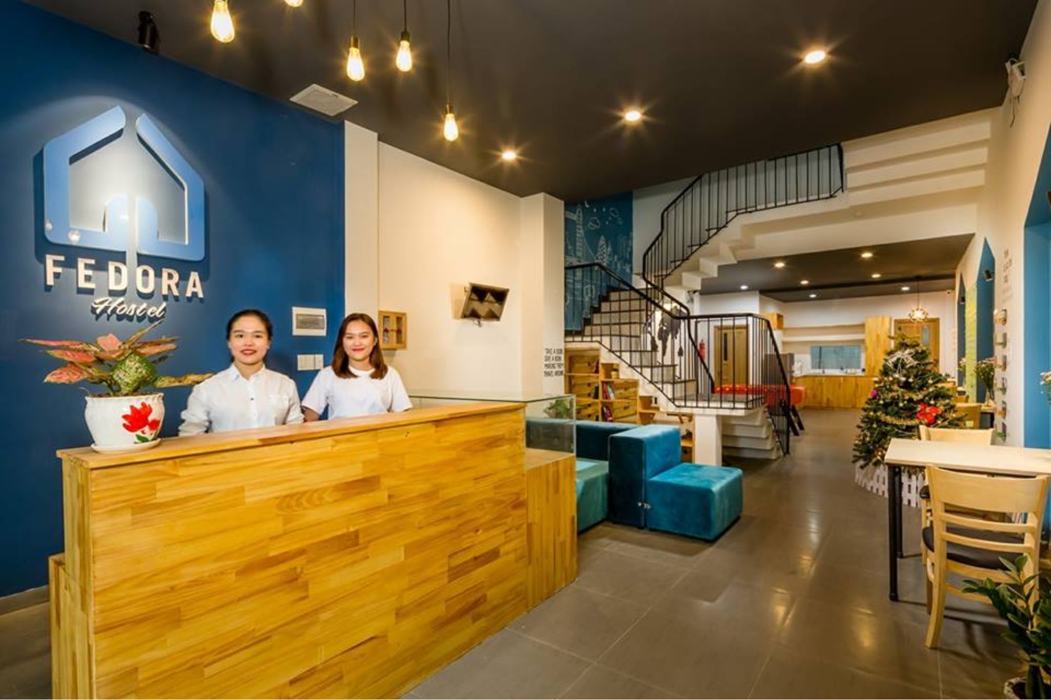 Xu hướng thiết kế quầy lễ tân và khu vực check-in hostel nổi bật năm 2025